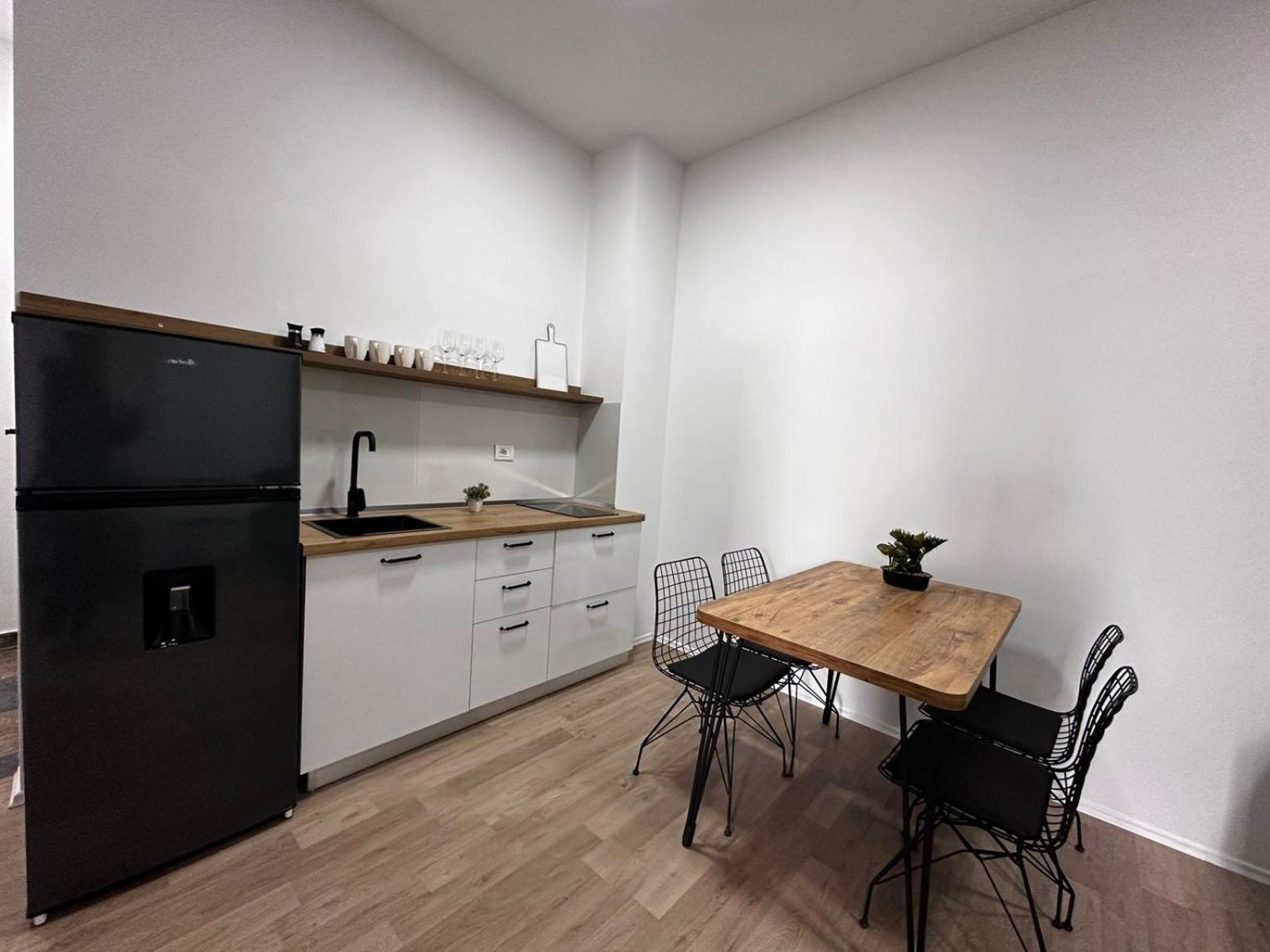 Cactus Apartments Durres Ngoại thất bức ảnh